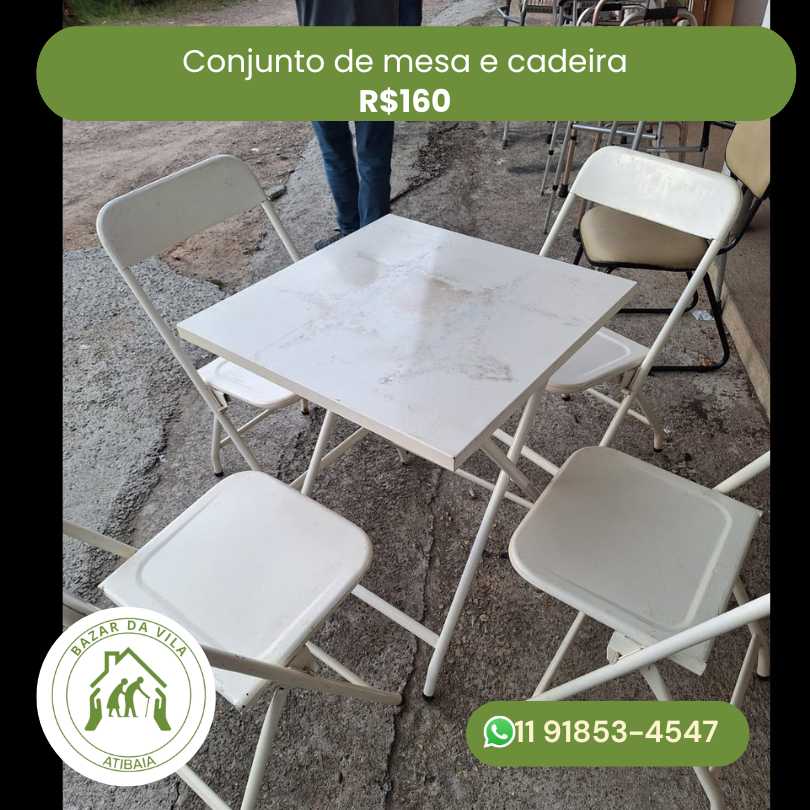 Conjunto de Mesa e 4 Cadeiras de Ferro